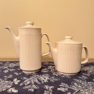 Athena Johnson Brothers Coffee Pot and Tea Pot